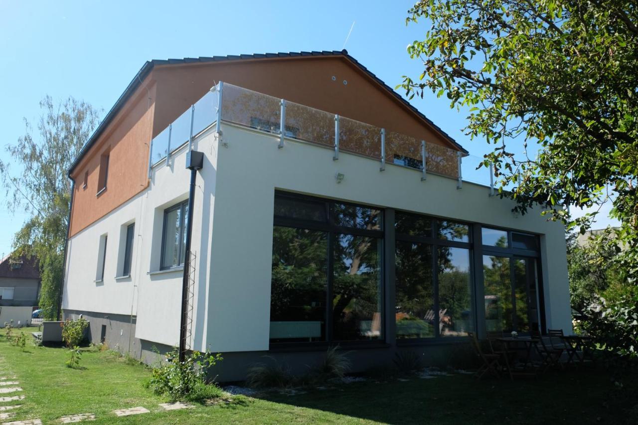 Penzion Pod Brezami** Nitra Buitenkant foto
